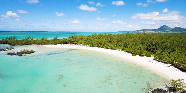 Ile aux cerfs private beach mauritius (3)